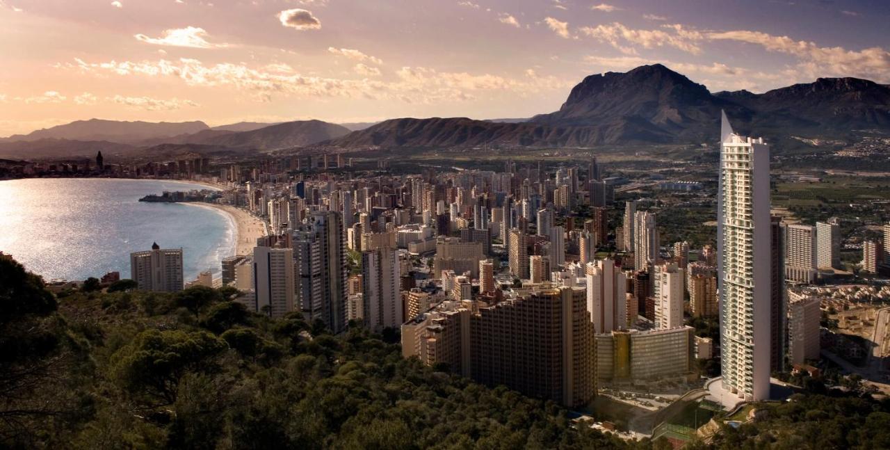 Skyline 14 Large And Sunny All-Day Balcony With Stunning Sea Views Benidorm Ngoại thất bức ảnh
